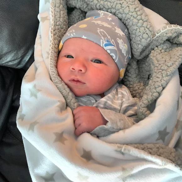 Meet your Posher, Sarah - Picture 1 of 1